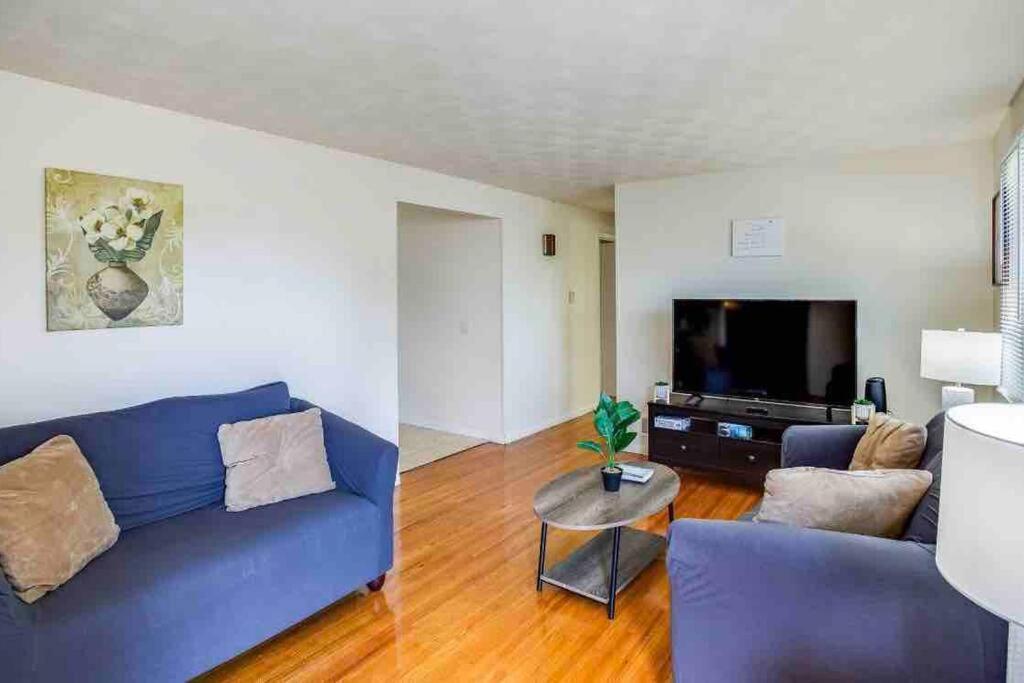 {Hot Tub In Ranch} Mins To Airport/Uofr/Strng/Dwtn Βίλα Ρότσεστερ Εξωτερικό φωτογραφία