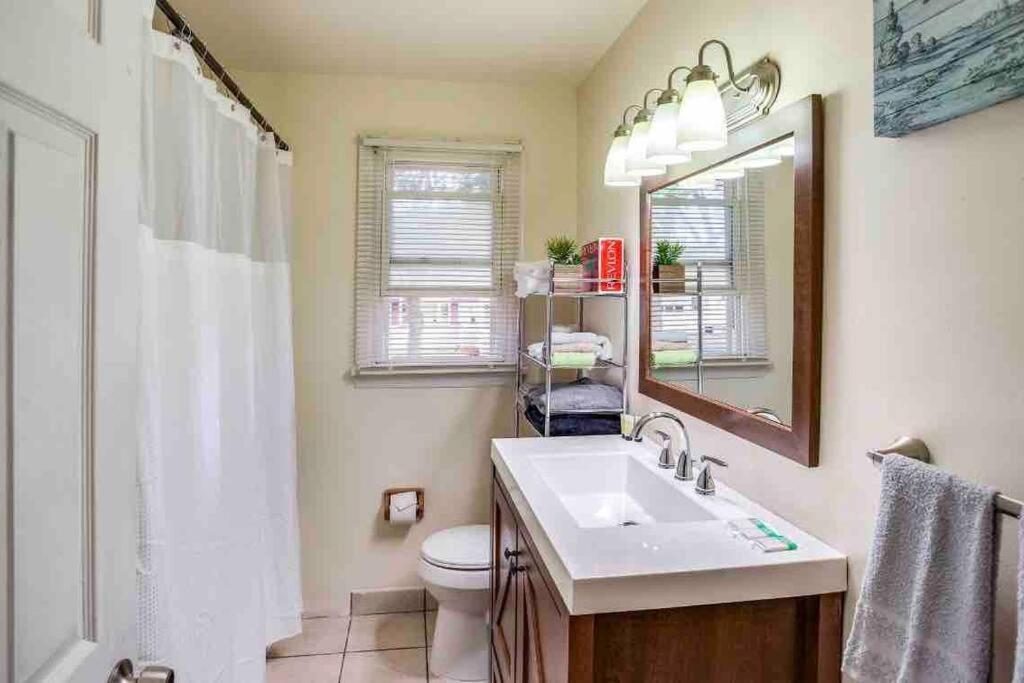 {Hot Tub In Ranch} Mins To Airport/Uofr/Strng/Dwtn Βίλα Ρότσεστερ Εξωτερικό φωτογραφία
